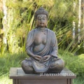 Spokojne piękno posągu Buddy